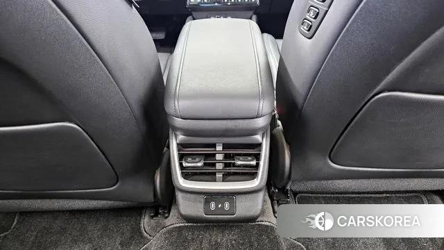 Hyundai Grandeur (GN7) id 3348111 из Кореи 10