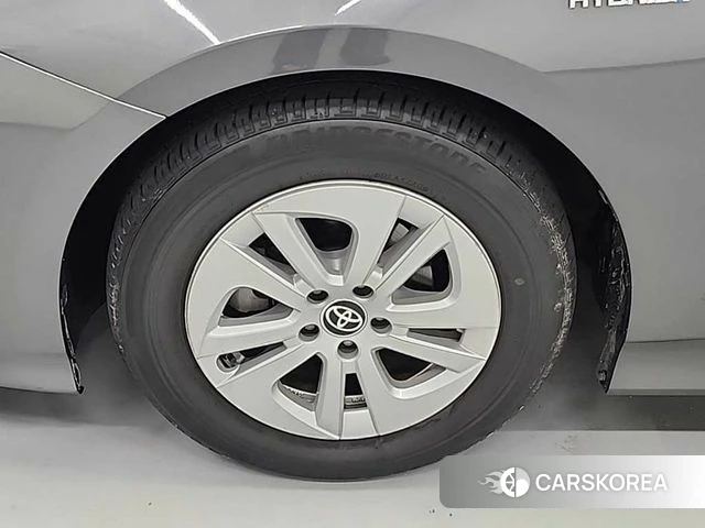 Toyota Prius 4th Generation id 4377986 из Кореи 10