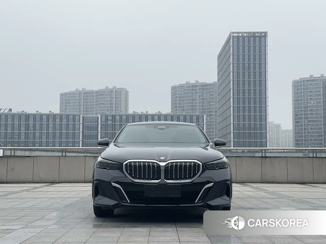 BMW 5 series id 4277557 из Китая 10