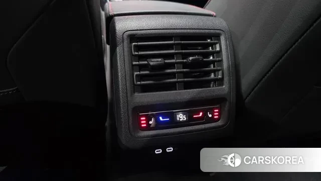 Volkswagen Golf 8th Generation id 3031608 из Кореи 10