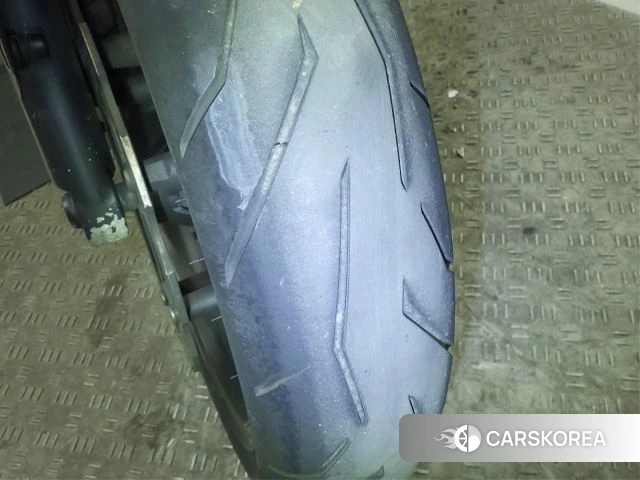 Honda CBR400R ABS id 4183527 из Японии 10