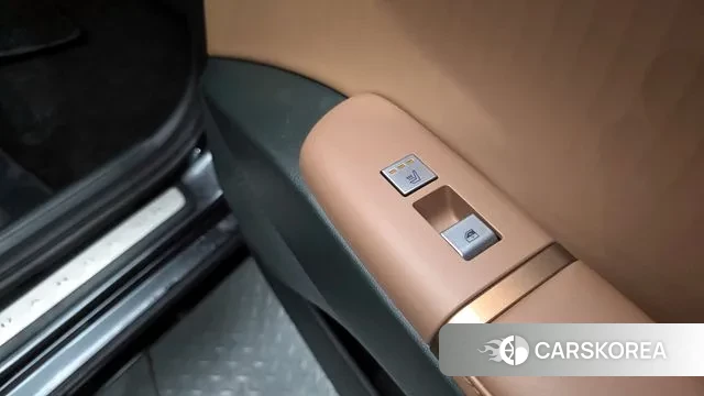 Hyundai Grandeur (GN7) id 3231425 из Кореи 10