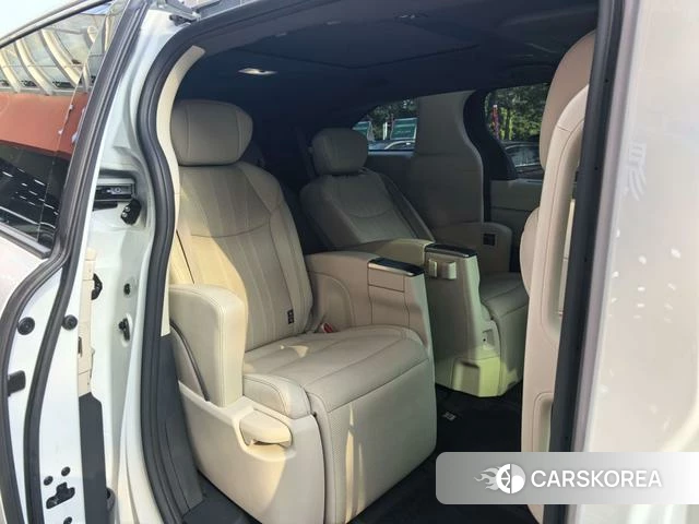 Toyota Saina id 4263624 из Китая 10