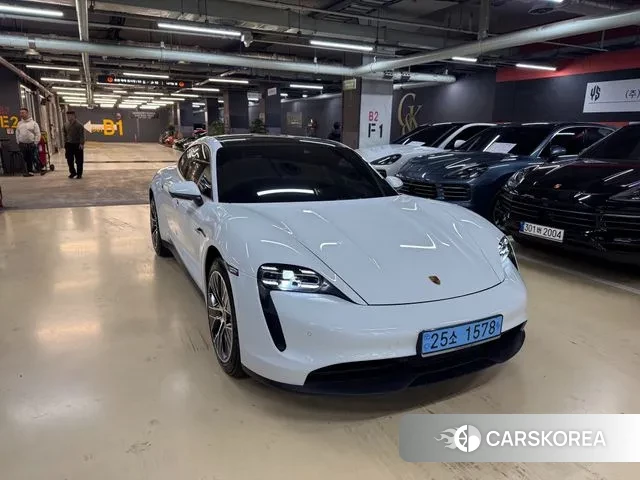 Porsche Taycan id 3644607 из Кореи 10