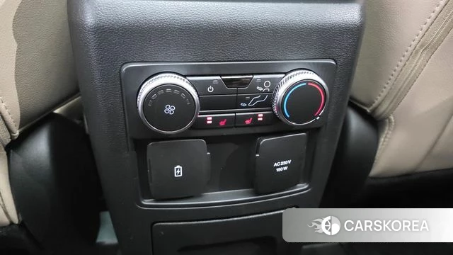 Ford Explorer 6th Generation id 3865233 из Кореи 10