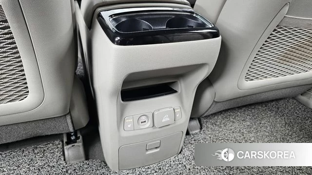 Kia All New Carnival id 4605385 из Кореи 10