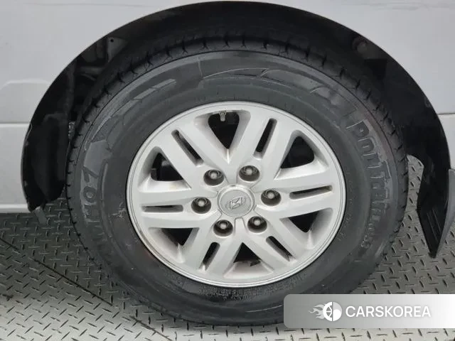 Hyundai The New Grand Starex id 3509109 из Кореи 10