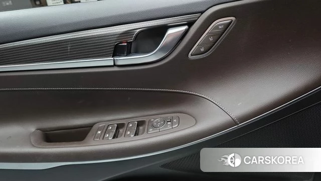 Hyundai Grandeur IG id 4331373 из Кореи 10