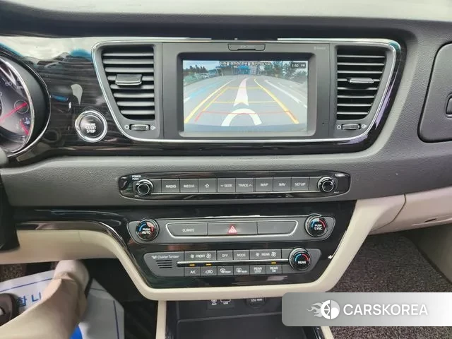 Kia The New Carnival id 3139784 из Кореи 10