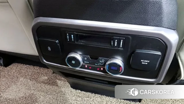 Ford Expeditation id 3735897 из Кореи 10