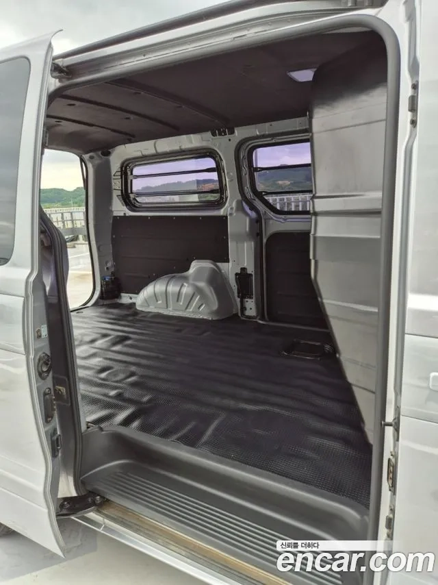 Hyundai The New Grand Starex id 2882026 из Кореи 10