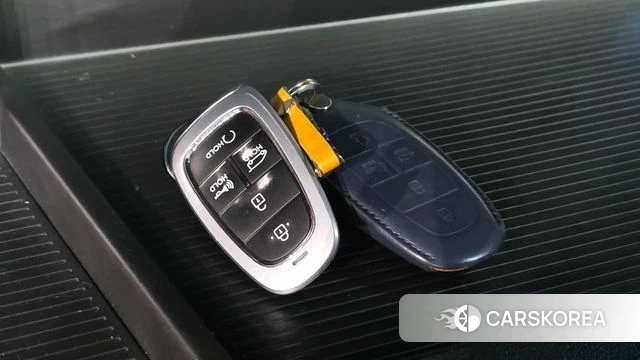Hyundai Staria id 4917976 из Кореи 10