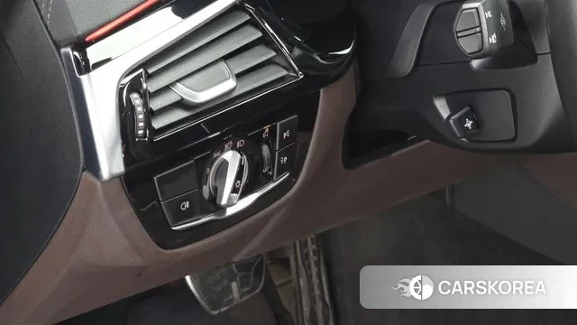 BMW 5 Series (G30) id 3438110 из Кореи 10