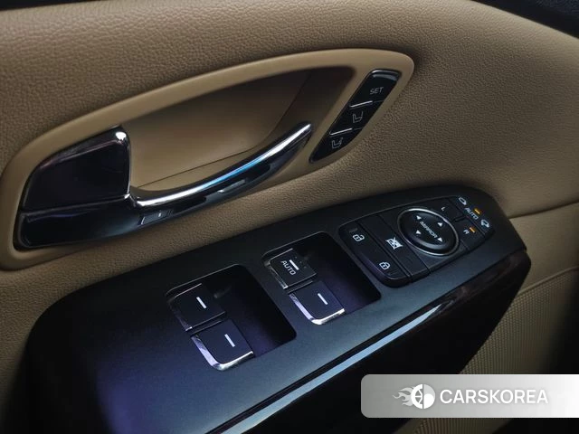 Kia The New Carnival id 4496924 из Кореи 10