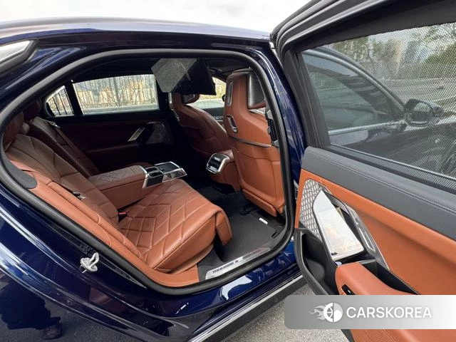 BMW 7 series id 4265478 из Китая 10