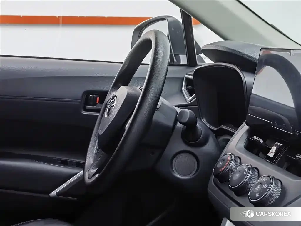 Toyota Corolla id 4577660 из Китая 10
