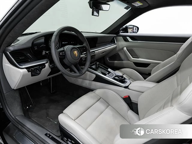 Porsche 911(992) id 4864530 из Кореи 10