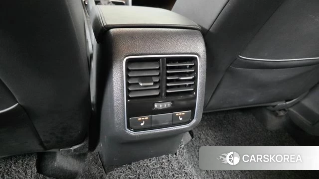 Volkswagen The New Passat id 4536542 из Кореи 10