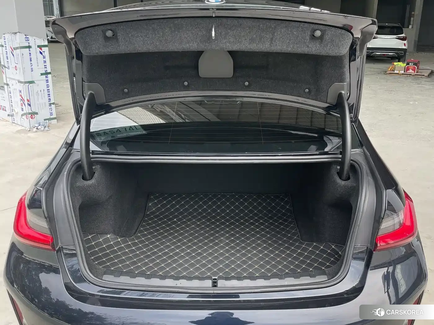 BMW 3 series id 4644671 из Китая 10