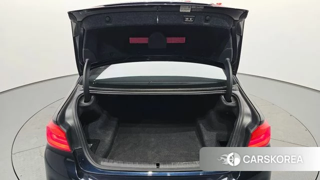 BMW 5 Series (G30) id 3845886 из Кореи 10