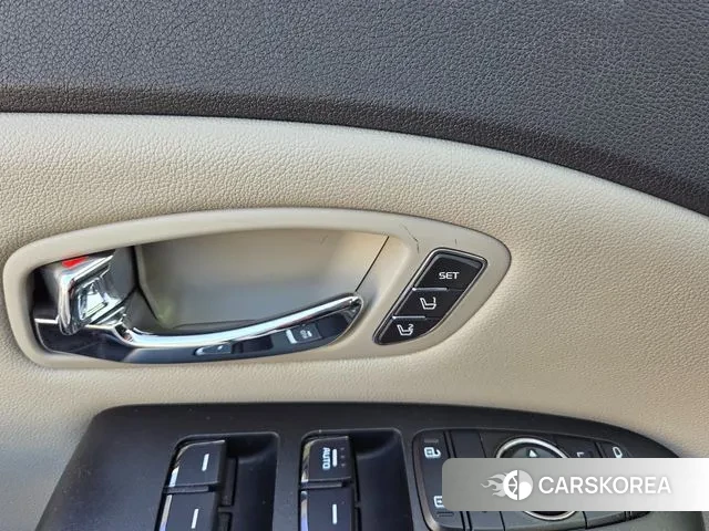 Kia The New Carnival id 3557961 из Кореи 10