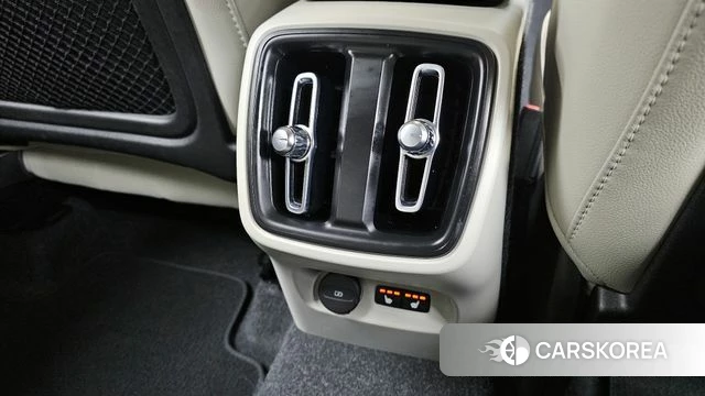 Volvo XC40 id 4230149 из Кореи 10