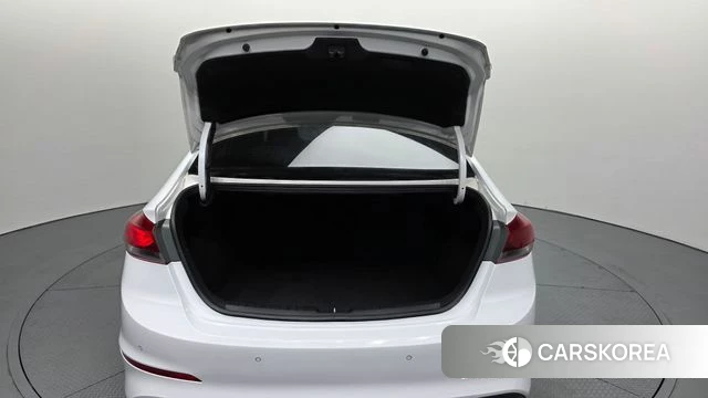 Hyundai Avante AD id 4587328 из Кореи 10