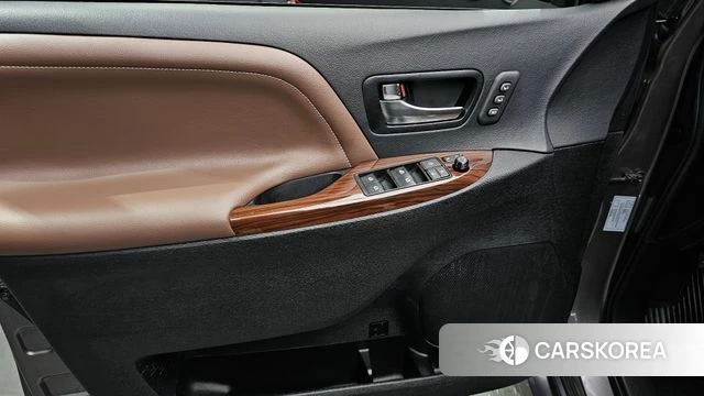 Toyota Sienna id 3866453 из Кореи 10