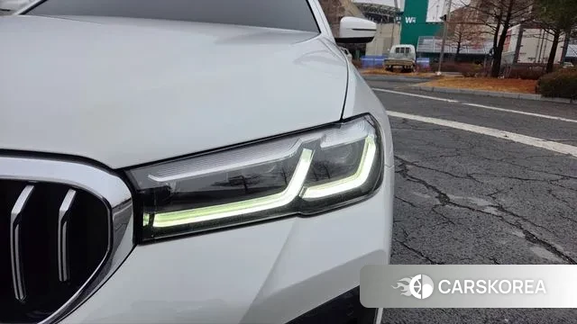 BMW 5 Series (G30) id 3513151 из Кореи 10