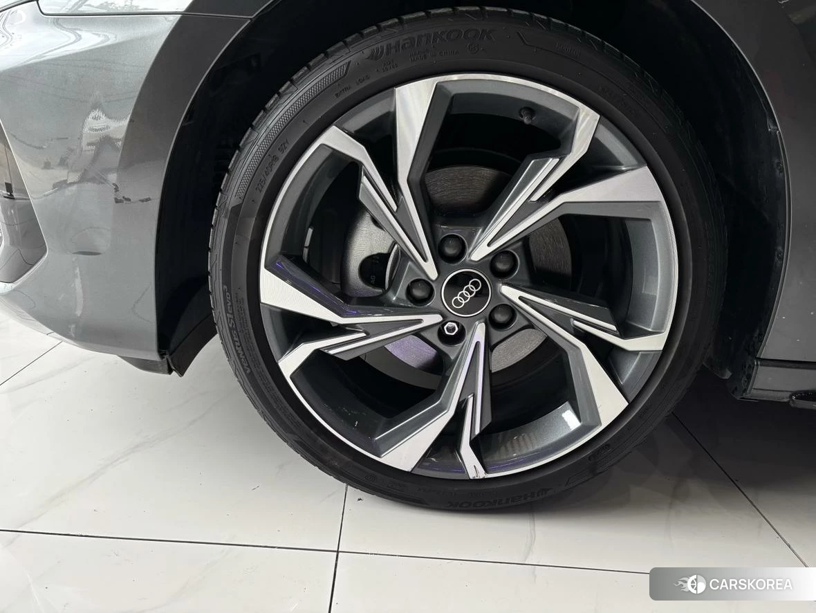 Audi A3 id 4461865 из Китая 10