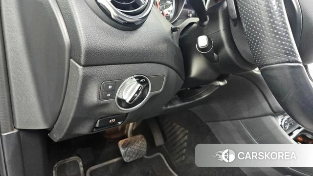 Mercedes-Benz GLA-Class X156 id 3807908 из Кореи 10