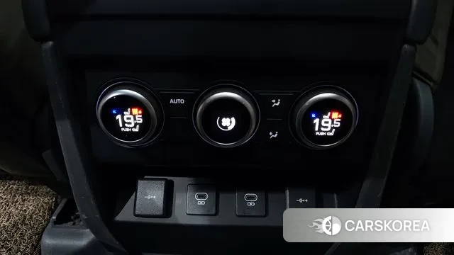 Land Rover Defender (L663) id 3556164 из Кореи 10