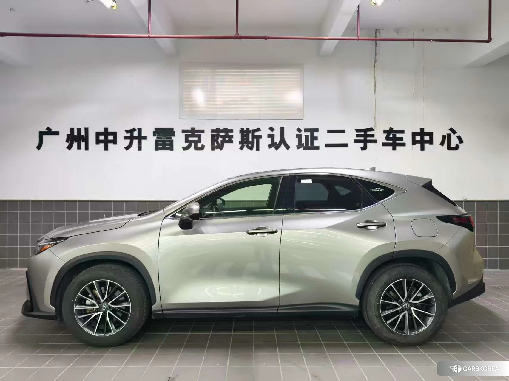 Lexus NX id 4406139 из Китая 10