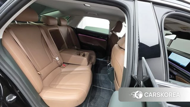 Hyundai Grandeur Hybrid (GN7) id 3883454 из Кореи 10