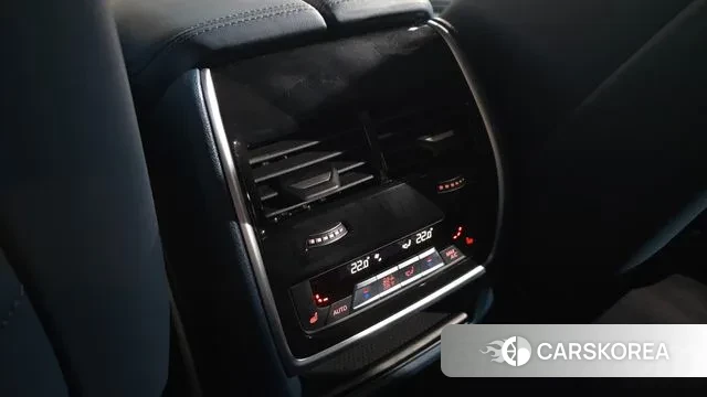 BMW XM (G09) id 3353916 из Кореи 10