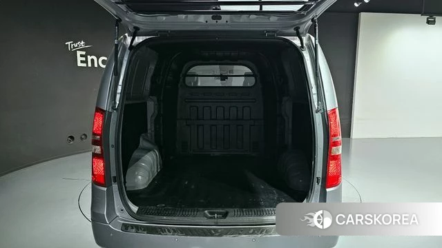 Hyundai The New Grand Starex id 3861442 из Кореи 10