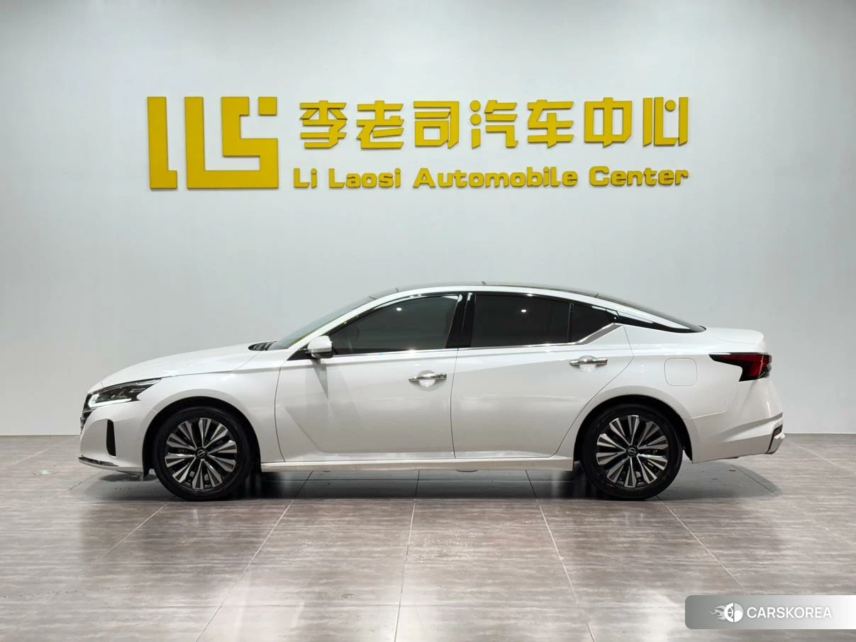 Nissan Teana id 4467971 из Китая 10