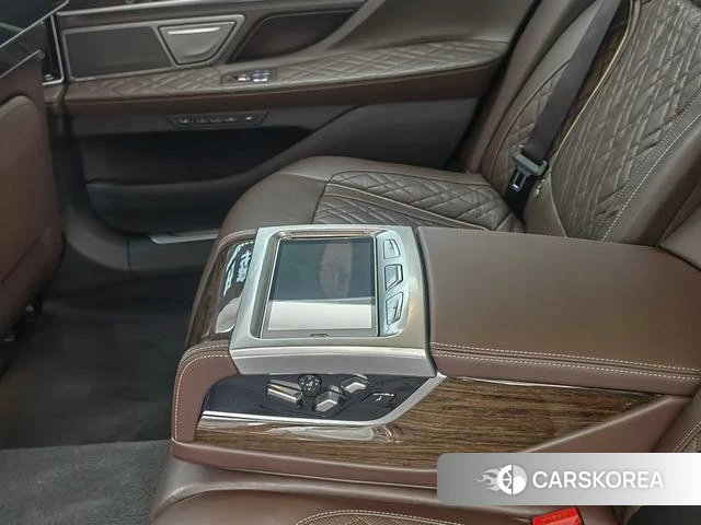 BMW 7 series id 4348412 из Китая 10