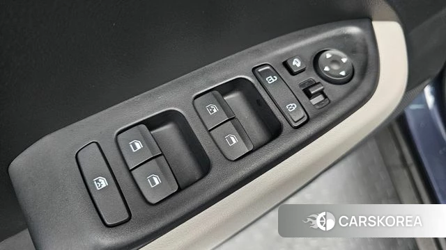 Hyundai Venue id 4342934 из Кореи 10