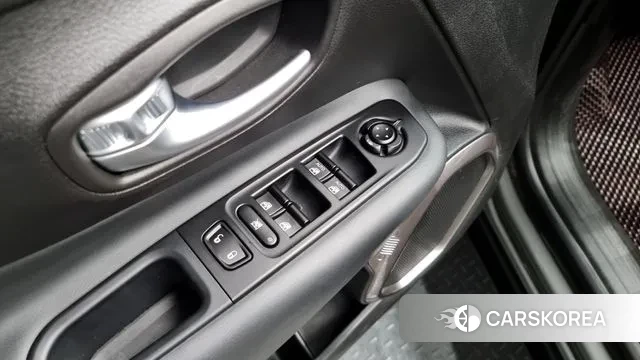 Jeep Renegade id 2915945 из Кореи 10