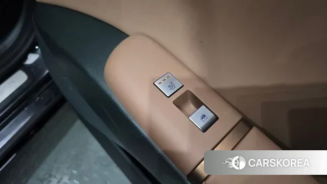 Hyundai Grandeur Hybrid (GN7) id 2930051 из Кореи 10