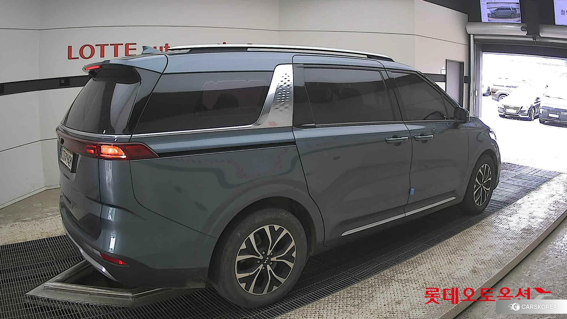 Kia Carnival id 4347376 из Кореи 10