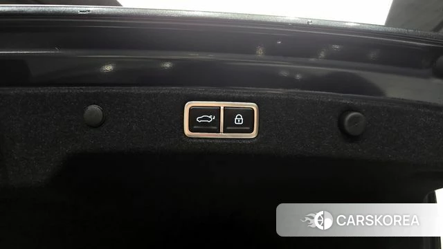 Hyundai Grandeur Hybrid (GN7) id 3896867 из Кореи 10