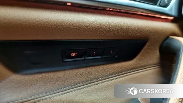 BMW 5 Series (G30) id 3473076 из Кореи 10