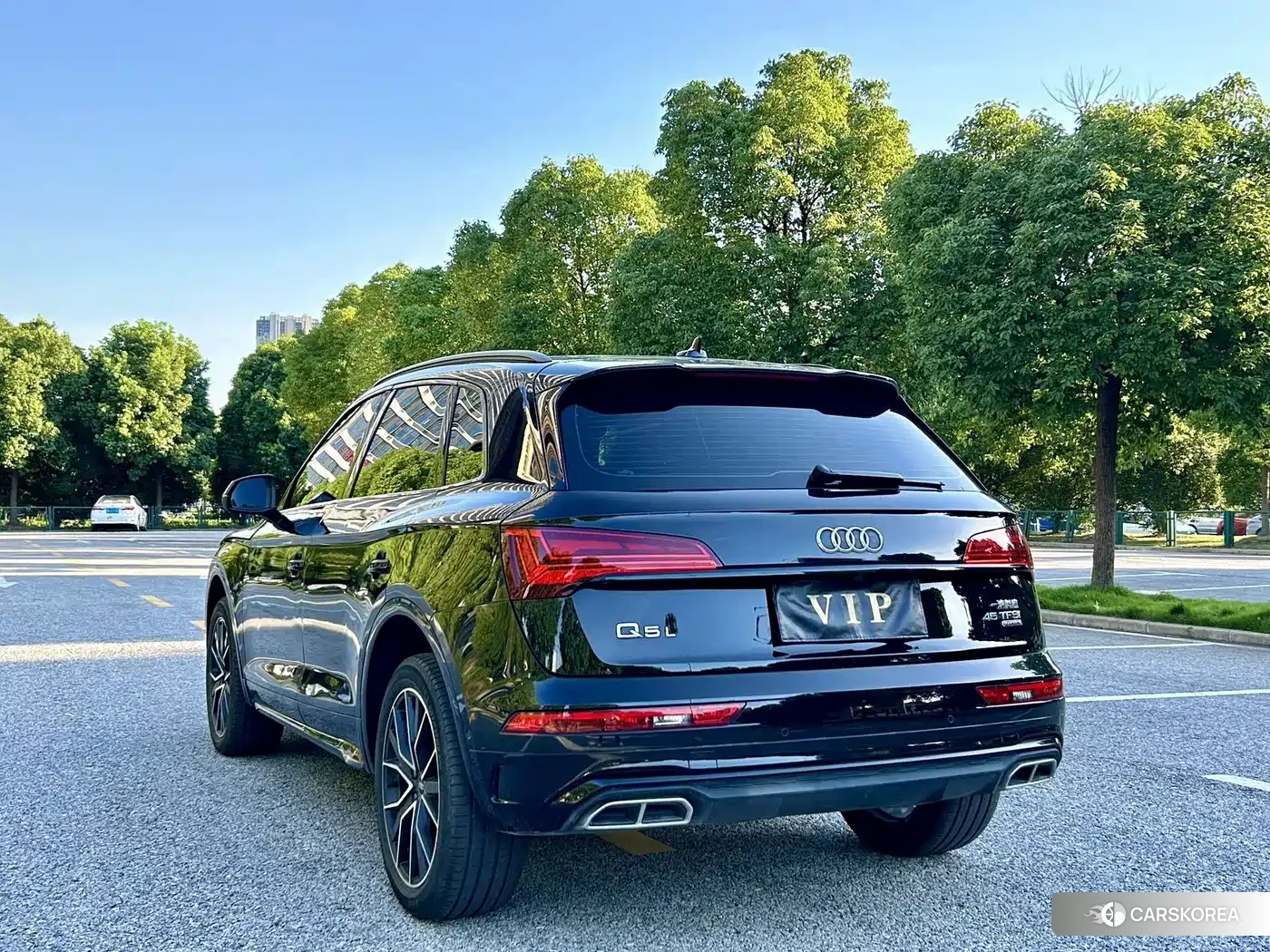 Audi Q5L id 4547625 из Китая 10