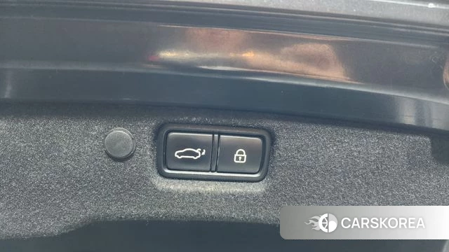 Kia K7 Premier Hybrid id 4429812 из Кореи 10