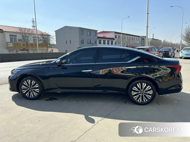 Nissan Teana id 3908944 из Китая 10