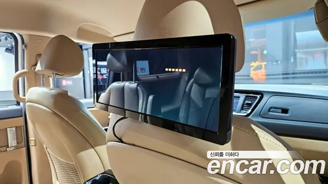 Kia The New Carnival id 2298807 из Кореи 10