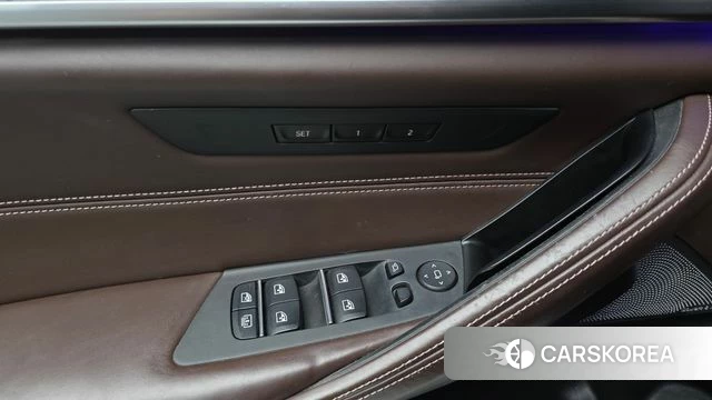 BMW 5 Series (G30) id 4196757 из Кореи 10