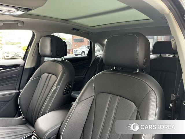 Volkswagen Passat id 4255817 из Китая 10